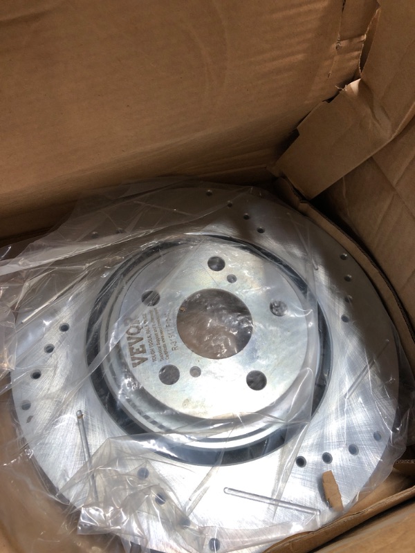 Photo 2 of VEVOR Front and Rear Brake Kit Compatible with Toyota Sienna, Highlander, Lexus RX350, RX450h, Drilled and Slotted Brake Rotors Ceramic Brake Pads Replacement, 12.9" Front Rotors 12.2" Rear Rotors