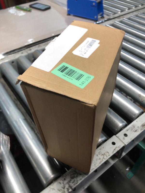 Photo 1 of ***(HEAVILY USED/ MISSING A LID)***
2 Pack Blender Cups Replacement for Ninja, 24oz Blender Cups with To-Go Lids Compatible with Nutri Ninja Auto IQ BN401 BN751 BN801 Bl450 BL456 BL480 BL482 BL642 BL682 Foodi SS151 SS351 SS401