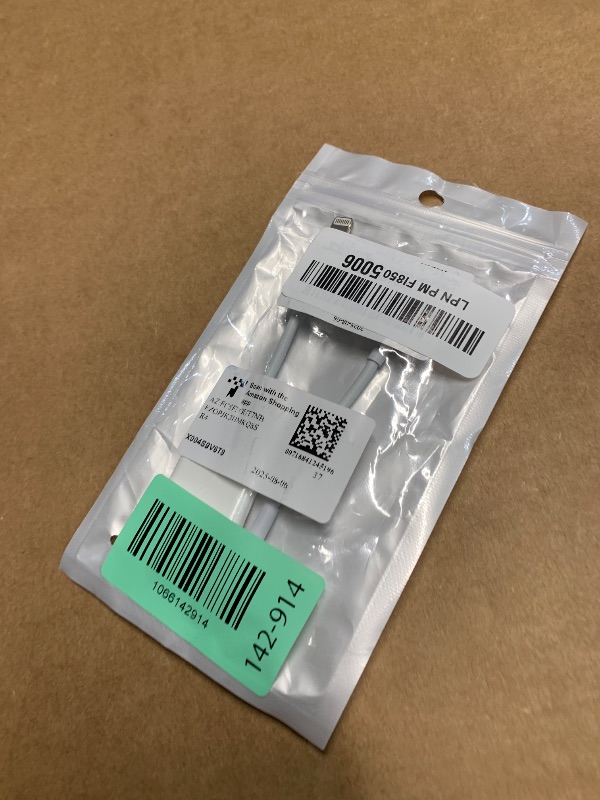 Photo 1 of [Apple MFi Certified] 2 Pack iPhone Headphone Adapter, Lightning to 2 Lightning Adapter,Headphone dongle for iPhone 14/13/12/11/XS/XR Support Audio+Charge+Call+Volume