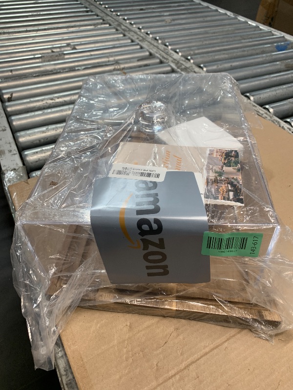 Photo 1 of ***DAMAGED - SEE NOTES/PICTURES***
Acacia Wood Cake Stand with Lid - 15" Rectangular 2-in-1 Serving Board & Dessert Display, Shatterproof Acrylic Cake Dome Cover(5.1" high), Charcuterie Platter for Cheese, Fruit, Appetizers (15 inch)