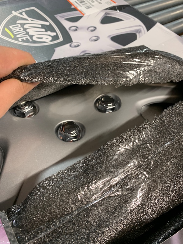 Photo 1 of ***MISSING PARTS***
Auto Drive 15 Inch Silver Alloy Finish Hubcap Wheel Covers - Set of 4 - Fits Most Cars