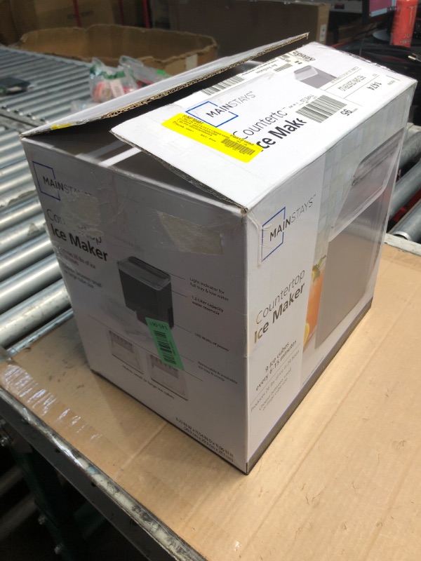 Photo 3 of Mainstays Countertop Ice Maker, Soothing Grey, 9 Bullet Cubes, 2 Ice Sizes, 26 lbs/24H with Removable & Washable Ice Tray & Scoop, with Self-Cleaning Function
