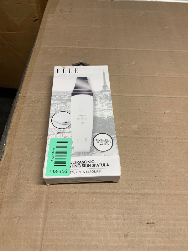 Photo 1 of Elle - Ultrasonic Exfoliating Skin Spatula, Deep Cleansing, Exfoliation, Skin Renewal (White)