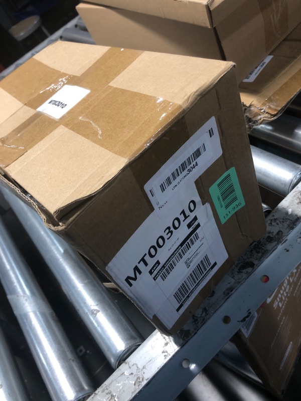 Photo 1 of BATONECO 603-5206 Power Steering Reservoir Compatible with Freightliner M2 106 2008-2014,M2 112 2008-2014, A1419133000, A1414796003