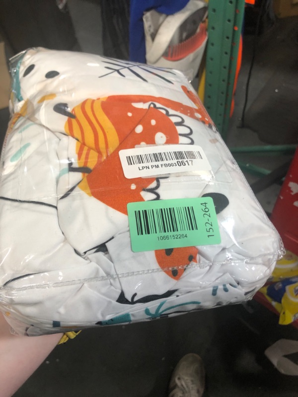 Photo 1 of (appears to be incomplete) JSD Kids Dinosaur Sheet Set Twin Size, 3 Piece Soft Printed Microfiber Bed Sheets for Boys Girls Deep Pocket