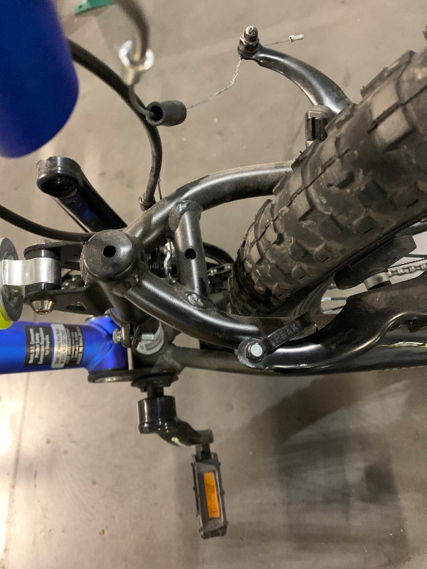 Photo 1 of ***DAMAGED - SEE NOTES/PICTURES******MISSING PARTS***Kent Flexor Mountain Bike - Blue