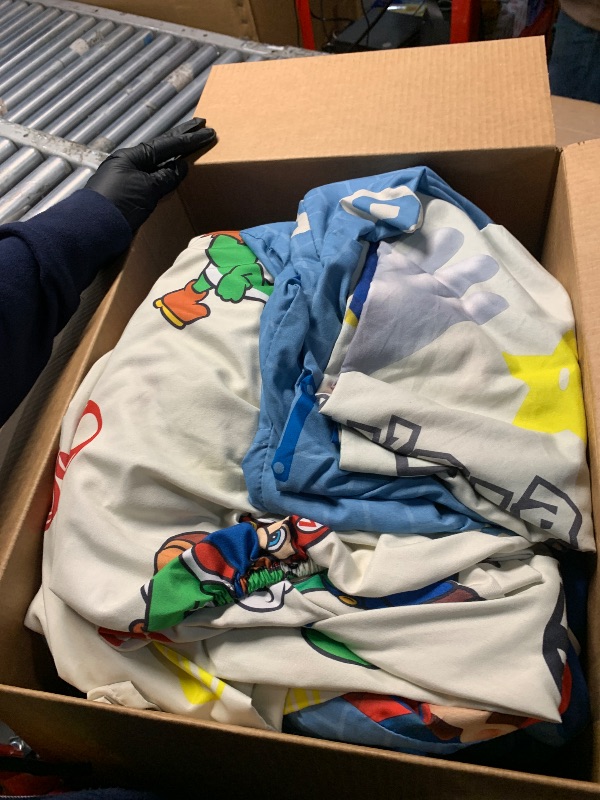 Photo 1 of (unknown if complete) Franco Kids Bedding Super Soft Comforter and Sheet Set with Sham, 5 Piece Twin Size, Mario