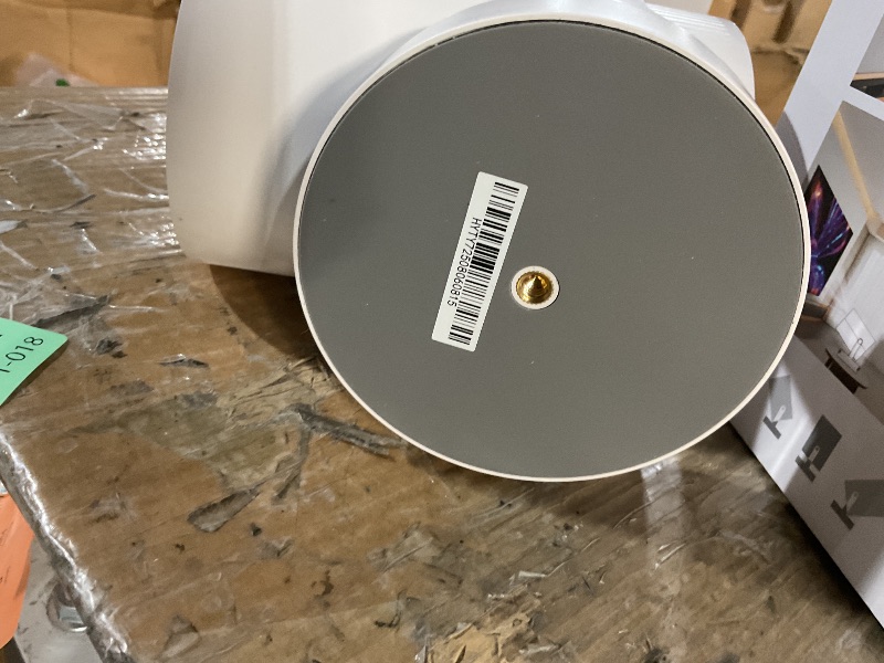 Photo 1 of ?Electric Focus?Magcubic Mini Projector 4K Support, Portable Projector with WiFi 6 and Bluetooth 5.4, Smart Proyector, 5W Soundbase Speaker, 180°Rotation for Home Theater