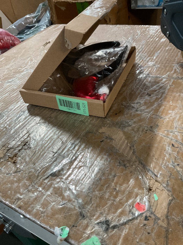 Photo 1 of * missing the baseball bat *
Crowye 3 Pcs Halloween Joker Costume for Women Jester Inflatable Bat PU Choker Headband Cosplay Accessories for Parade Party Black, Red