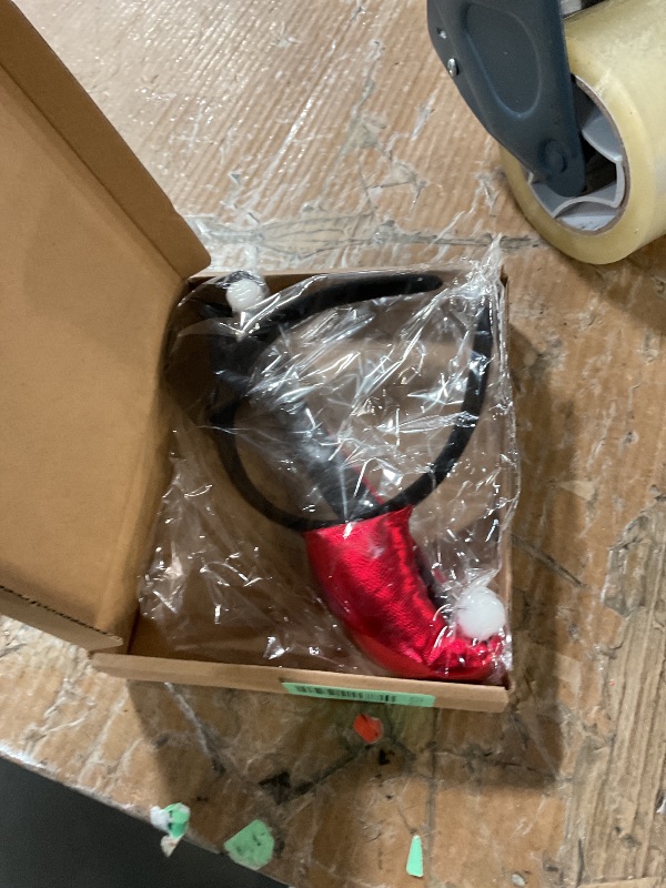 Photo 1 of * missing the baseball bat *
Crowye 3 Pcs Halloween Joker Costume for Women Jester Inflatable Bat PU Choker Headband Cosplay Accessories for Parade Party Black, Red