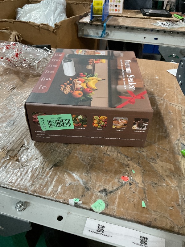 Photo 1 of *** factory sealed **
Natupo Vacuum Sealer,Food Saver Vacuum Sealer Machine,Featuring LED Pressure Display,Ultimate Suction Power,Compact Design,Cordless Handheld Vacuum Sealer (Contains 30 Reusable Seal Bags)