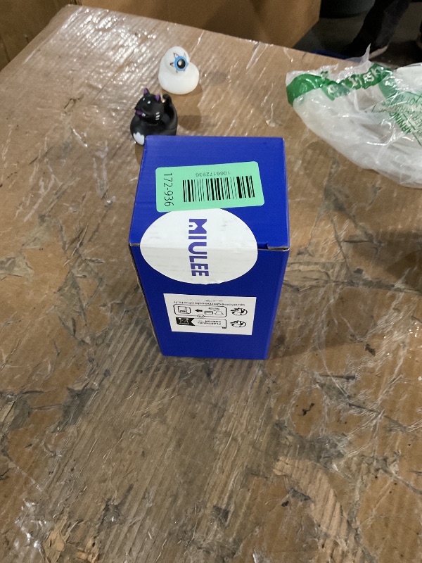 Photo 1 of * factory sealed *
MIULEE Christmas Set of 2 Scottish Tartan Plaid Throw Pillow Covers Farmhouse Classic Decorative Outdoor Square Cushion Cases for Home Decor Sofa Couch 18x18 Inch, Red