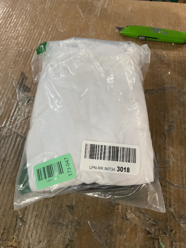 Photo 1 of * does not come with the gray one *
Ficerd Women's 3 Pack Long Sleeve Cotton Crop Tops Casual Loose Crew Neck Drop Shoulder Cropped Shirts Basic Tees(Black, White, Light Gray,M)