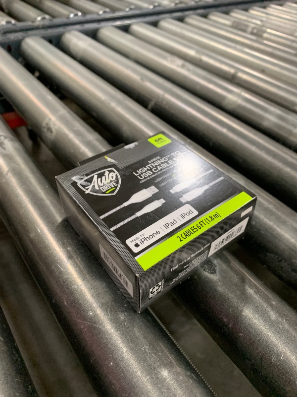 Photo 1 of (2 pack) Auto Drive LXMF028 6 ft Single Piece With USB-C to lightning, White