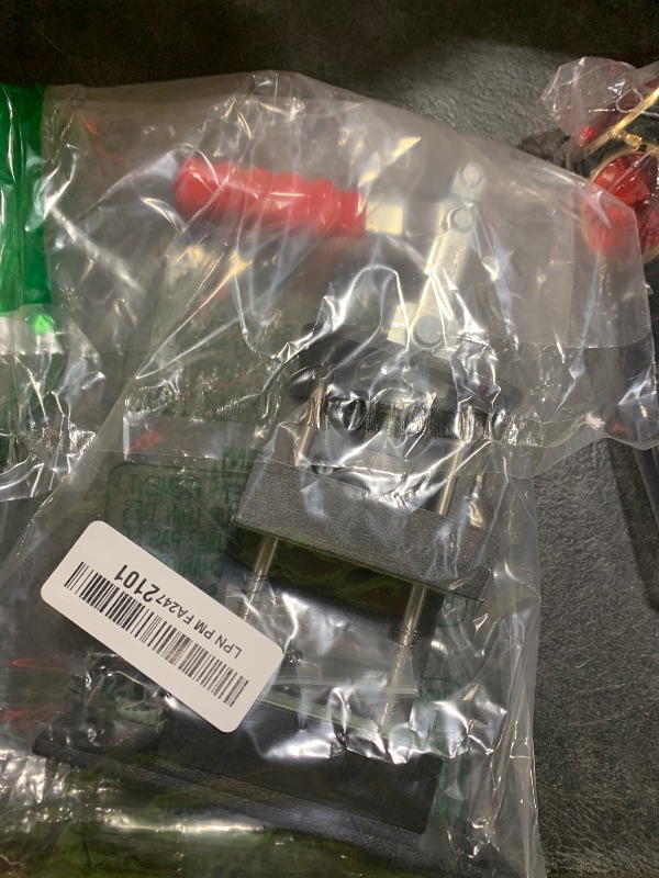 Photo 1 of Codesteel Golf Club Regripping Kit, Golf Shaft Clamp for Regripping, Golf Grip Removal Tool Golf Club Grip Vise Clamp