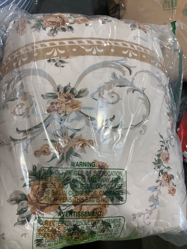 Photo 1 of Anibedding Floral Quilt Set King Size, Retro Brown Flower Pattern Quilts Bedspread,Soft Microfiber Lightweight Bed Cover for All Season(King, 104"x90")