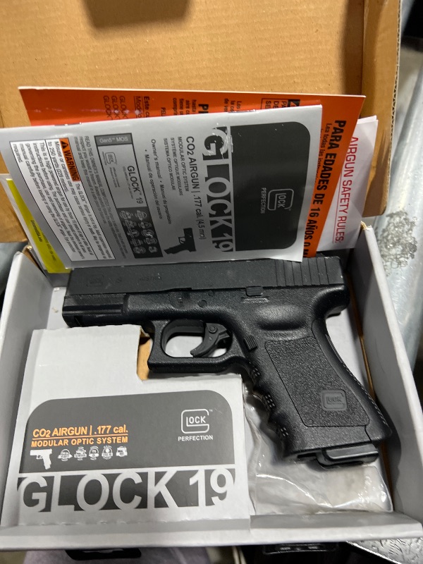 Photo 1 of Glock 19 Gen 5 MOS .177 Caliber BB Gun Pistol