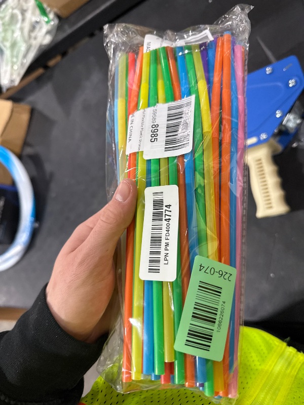 Photo 1 of 100 Pcs Colorful Flexible Plastic Straws,Disposable Long Bendy straws.(0.23''diameter and 10.24"long)