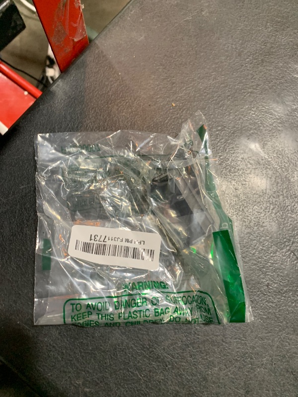 Photo 1 of 1 Piece Garage Door Opener Clip Universal Car Garage Remote Visor Clip Compatible with Liftmaster, Sears and Chamberlain, Adjustable Gate Clicker Holder Fits for Different Size Remotes 1.7-2.8 Inch