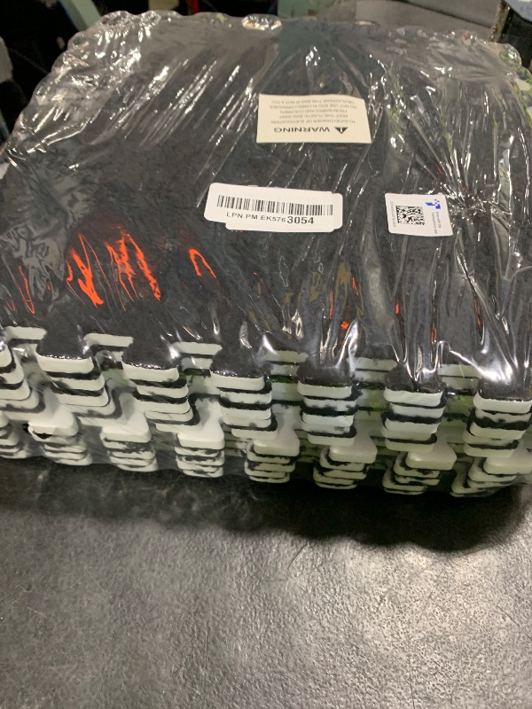 Photo 1 of 10Pcs 11” x 11” Guinea Pig Pads Washable, Reusable Guinea Pig Fleece Cage Liners, Soft Warm Rabbit Sleep Mat Blanket Bed (Black)