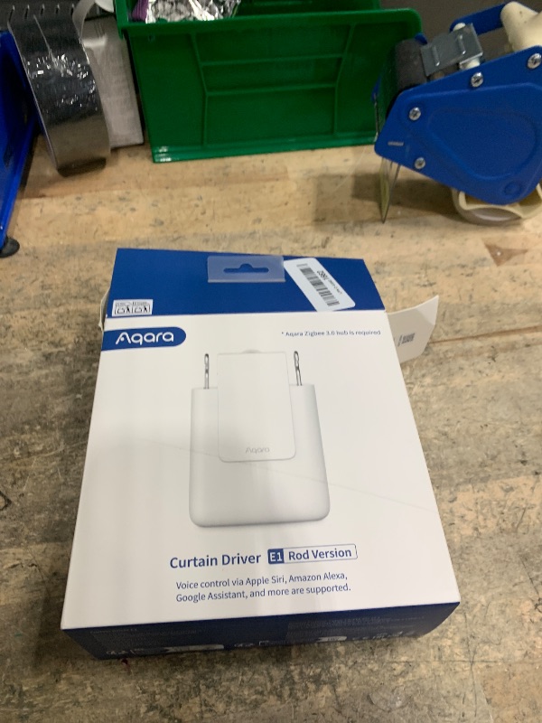Photo 1 of [Upgraded Version] Aqara Smart Curtain Motor E1 (Rod Version, 1 Pack), Requires AQARA Zigbee 3.0 HUB, Not Support Hubs from Other Brands, Support HomeKit, Alexa and IFTTT
