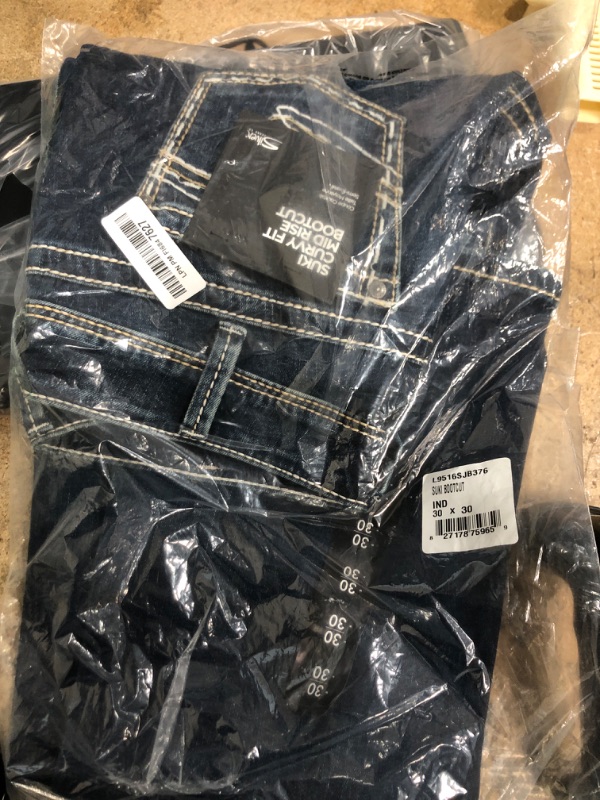 Photo 1 of Silver Jeans Co. Women's Suki Mid Rise Curvy Fit Bootcut Jeans, Indigo, 30W x 30L, L9516SJB376