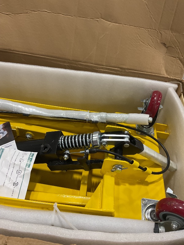 Photo 5 of Hydraulic Lift Table Cart, 770Lbs Load Capacity 59 Inch Lifting Height, Manual Double Scissor Lift Table with Non-Slip Pad and 4 Wheels,Hydraulic Scissor Cart (770lbs-Double-Yellow)