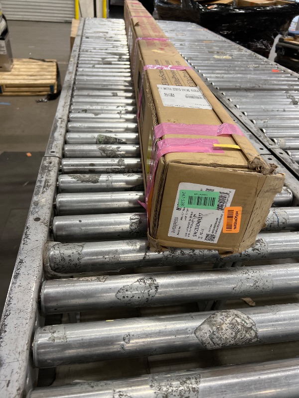 Photo 1 of *********FOR PARTS ONLY- MISSING HARDWARE/REMOTES**************
Elite Screens VMAX 3, 150-INCH 16:9, Electric Projector Screen Home Theater Gaming, VMAX150XWH3