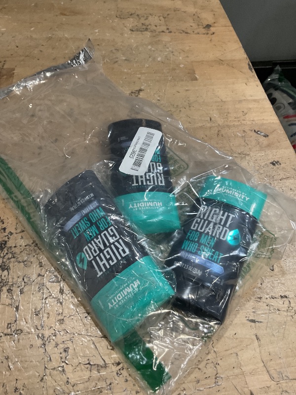 Photo 1 of *ONLY 3* Right Guard Humidity Breaker Antiperspirant & Deodorant for Men, Cold Front Scent, 2.5oz (4 Pack) Invisible Solid, 2x Sweat Protection, 72HR Odor Control, Humidity Activated