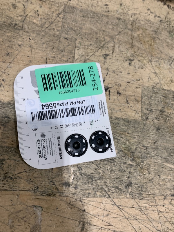 Photo 1 of ***PARTIAL SET ONLY 4 PCS (SET OF 2) **** Prym 21mm Sew-On Snaps, 12 Sets, Black