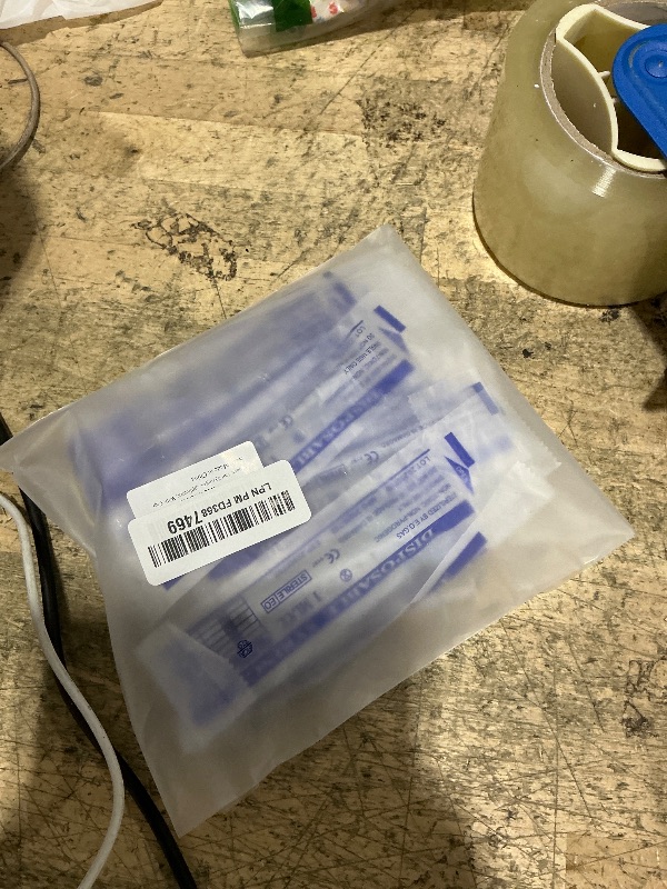 Photo 1 of 12pack 1ml Syringes Without Needle Plastic for Liquid, Measuring, Ink Refilling, Oil, Liquids Glue Applicator, With Cap