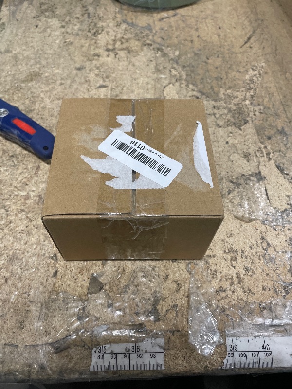 Photo 1 of **MISSING PIECES*** Waowumar Flowers Wall Decor White and Gold Floral Wall Hangings Resin Daisy Wall Art