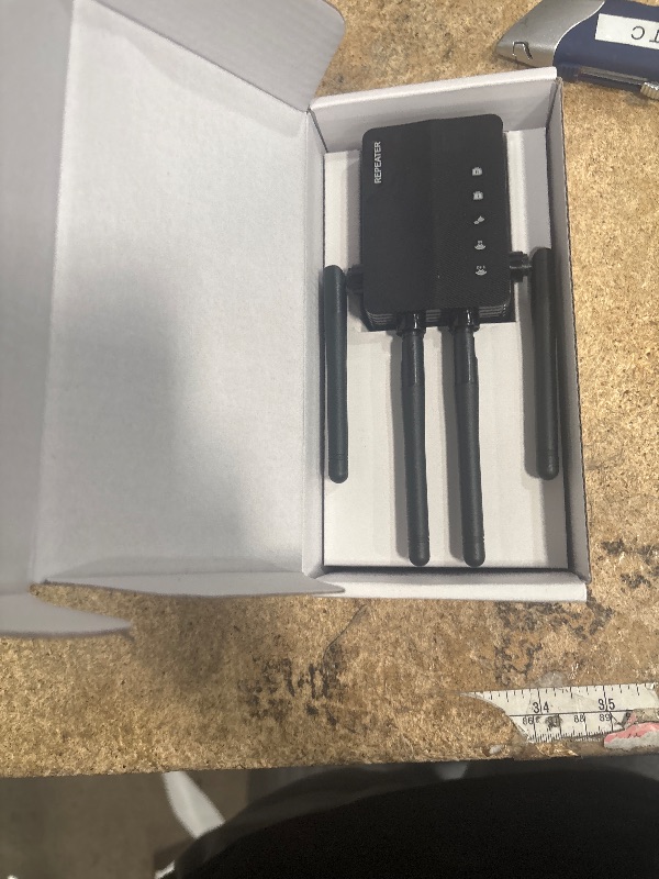 Photo 1 of 1200Mbps WiFi Extender HIBFEWOULANFKSDM