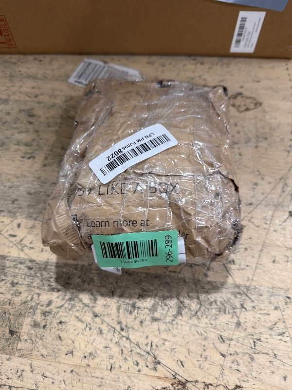 Photo 1 of DIVA EN CAMINO DEC Stretch Computer Office Chair Cover with Armrest Covers Durable Zipper Universal Spandex Rotating Boss Chair Slipcovers Anti-dust Soft Desk Chair Seat Protector, Cream