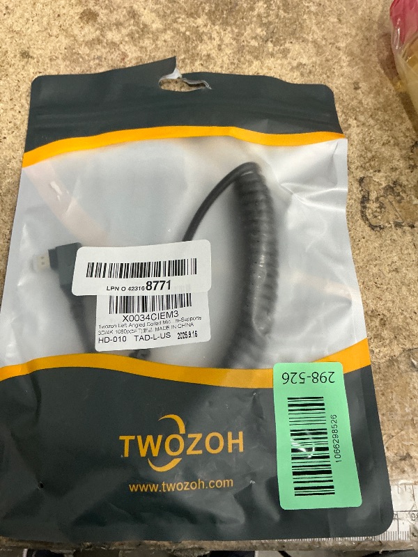 Photo 1 of ***UNTESTED*** Twozoh Left Angled Coiled Micro HDMI to HDMI Cable, Micro HDMI to HDMI Coiled Cable 90°Degree Stretched Length 30cm to 150cm - Supports 3D/4K 1080p(5FT)