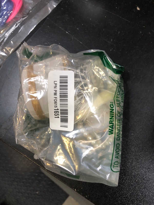 Photo 1 of ?hvan Online Velvet Box with Islamic Finger Counter and Prayer Beads, Portable Digital Prayer Tasbeeh, Pearl Zikirmatic Beads, 2 Pieces Gift for Ramadan & Eid & Mevlüt (White)