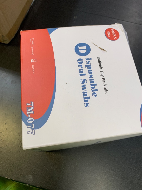 Photo 1 of (100 Pack) Disposable Oral Swabs, Sterile Dental Sponge Swabsticks Unflavored for Mouth or Gum Cleaning - Sponge and Paper Rod.