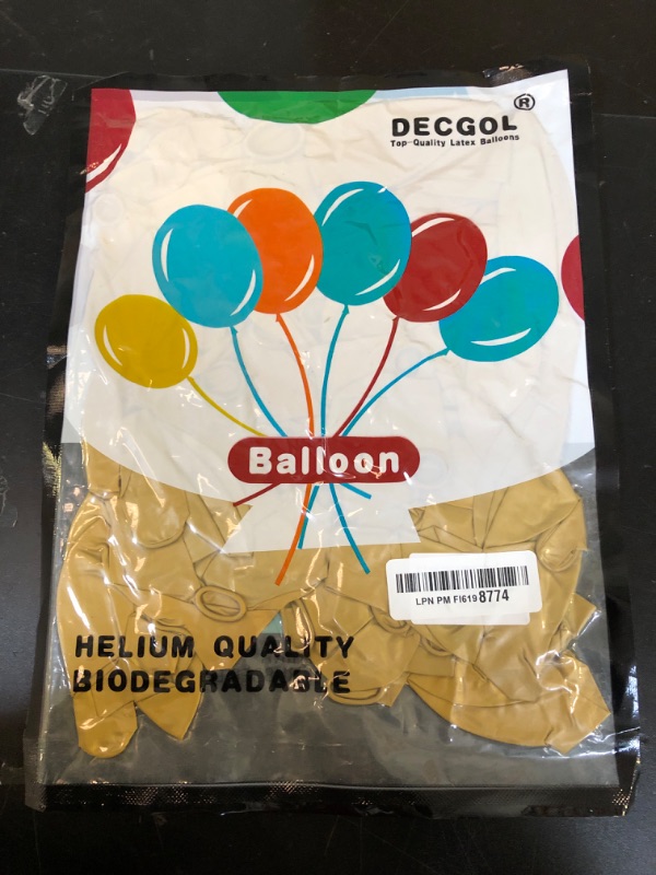 Photo 1 of 100pcs Metallic Gold Balloons Different Sizes 18 inch +12 inch +10 inch +5 inch Chrome Gold Balloon Gold Latex Balloons for Halloween Christmas Thanksgiving Birthday Party Graduation Baby Shower