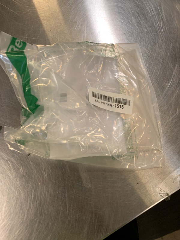 Photo 1 of 1 PIECE** Clear Plastic Zippered Toiletry Carry Pouch TSA Approved Toiletry Bag Portable Cosmetic Makeup Bag for Vacation, Bathroom and Organizing (White, Small)