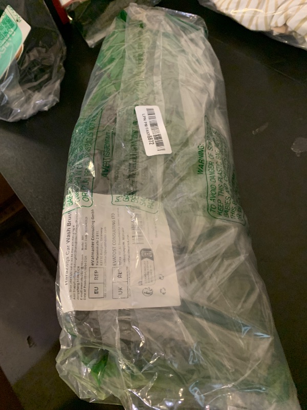 Photo 1 of 15° Curved Car Cleaning Brush with Telescopic Handle 43" Aluminum Alloy Long Rod Wash Mop For Washing Caravan Van Truck Boat RV Roof Soft Chenille Head Duster Clean Product Not Hurt Paint Scratch Free