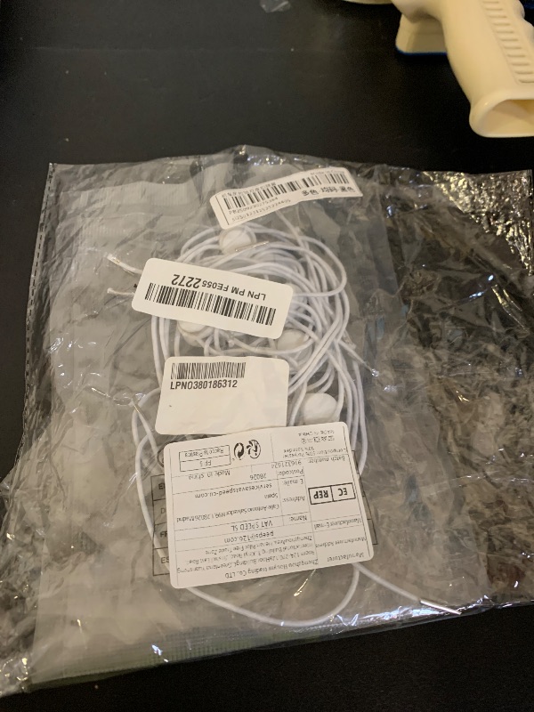 Photo 1 of 10 Pcs Hat Strap Clips for Wind Flexible Hats, Adjustable Elastic Removable Chin Cord Anti-Lost Cap Strap Clips Fastener for Golfing Boating Fishing Outdoor (White)