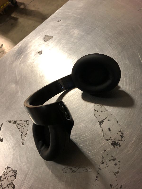 Photo 1 of *BROKEN, SEE PHOTOS** Beats Studio Pro - Premium Wireless Over-Ear Headphones- Up to 40-Hour Battery Life, Active Noise Cancelling, USB-C Lossless Audio, Apple & Android Compatible - Black