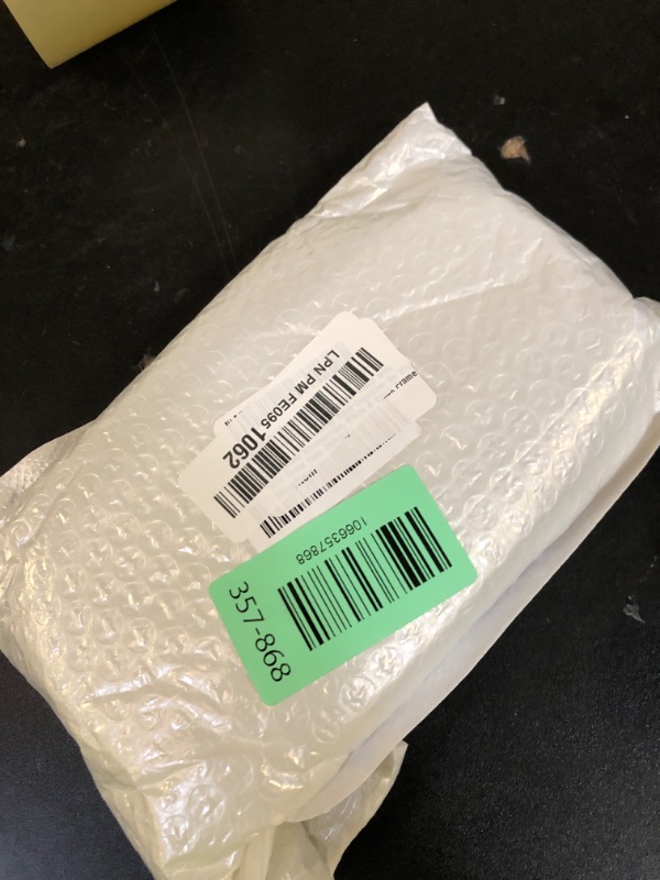 Photo 1 of 15-17cm Doll Clothes Hanger Shoes Stand with Base, 10 Pcs Clothes Hangers for Doll Accessories, Frame with Drain Hole Durable Plastic Dolls Wardrobe Organizer for Dollhouse Decor (White) ?