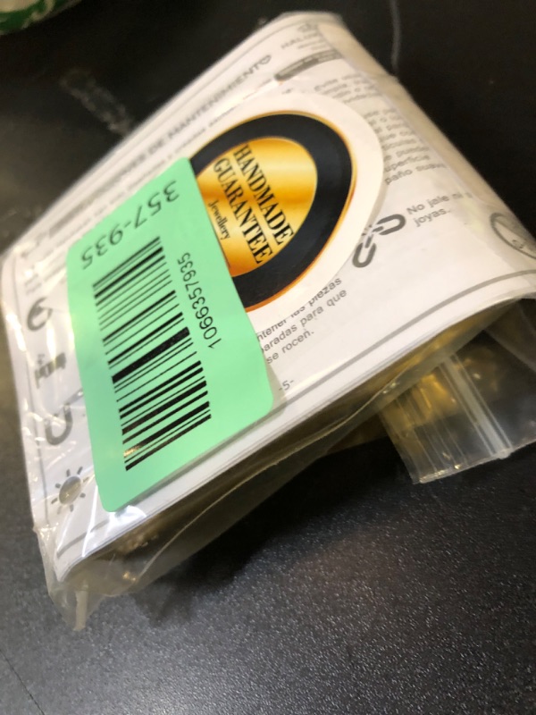 Photo 1 of 


Silver chain

