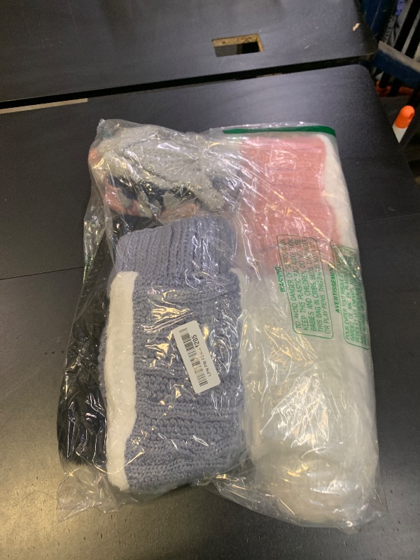 Photo 1 of 12 Pcs Winter Beanie Hat Scarf Touchscreen Gloves Set Fleece Lined Knit Beanie Hat Neck Warmer Scarf for Men Women (Black, White, Pink, Gray)