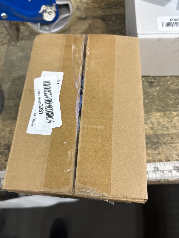 Photo 1 of 12 PcsGlod and silver Glittered Hand Clappers?7" Hand Clappers Noisemakers for 2026 New Year's Eve Party Supplies