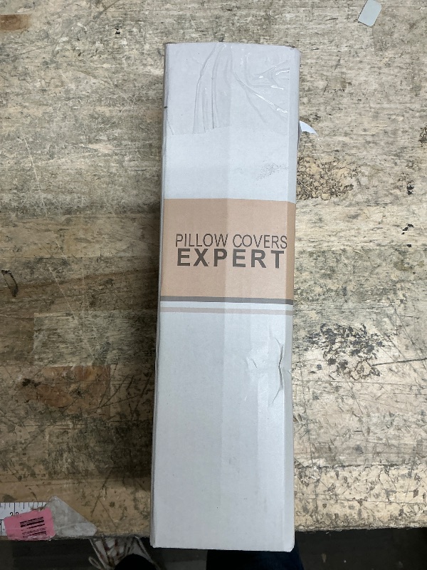 Photo 1 of 
MIULEE Neutral Linen Pillow Covers Pack of 4 Decorative Natural Solid Throw Pillow Covers Soft Accent Boho Farmhouse Couch Pillowcases