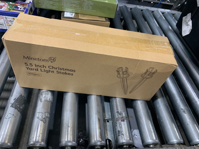 Photo 1 of 100-Pack Christmas Light Yard Stakes, 5.5 Inch Lighting Stakes for C7 C9 Christmas Lights Outdoor, Universal Yard Stakes for Outdoor Holiday Lights Use on Garden Lawn Patio Pathway Walkway – Black