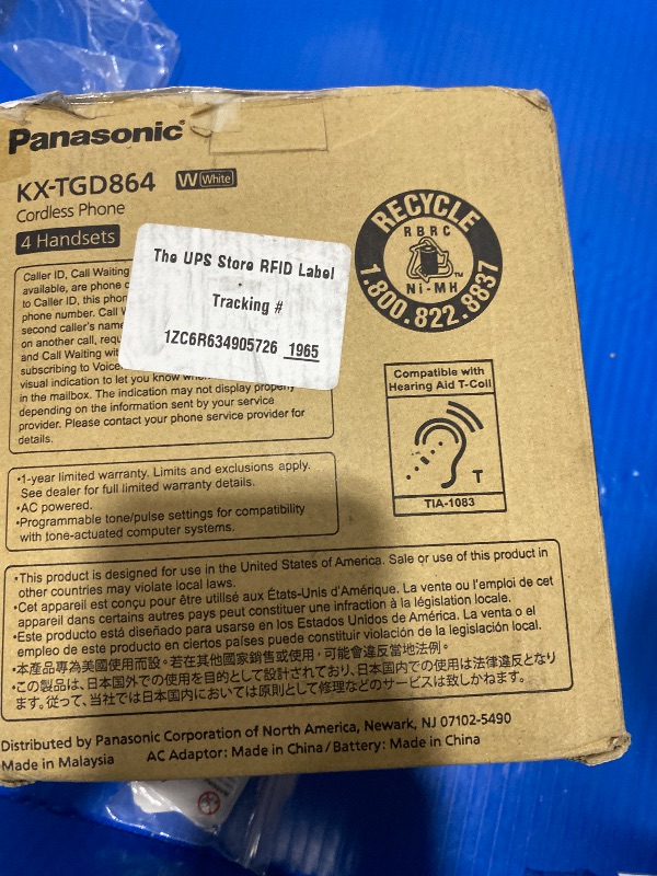 Photo 1 of * 1 UNFUNCTIONAL* Panasonic Cordless Phone with Answering Machine, Link2Cell Bluetooth Home Phones, Voice Assistant and Advanced Call Blocking, Expandable System with 4 Handsets - KX-TGD864W (White) 9FACTORY SEALED)