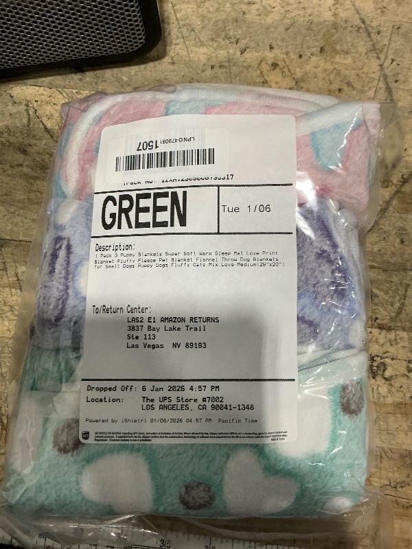 Photo 1 of 1 Pack 3 Puppy Blankets Super Soft Warm Sleep Mat Love Print Blanket Fluffy Fleece Pet Blanket Flannel Throw Dog Blankets for Small Dogs Puppy Dogs Fluffy Cats,Mix Love-Medium(29"x20")